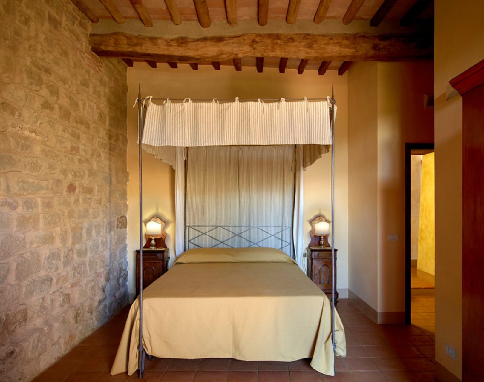 Tripla Deluxe (2)-min